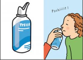 "Pschiiiit !" Un enfant utilise un spray pour le nez